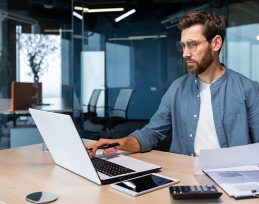 Man working at Laptop